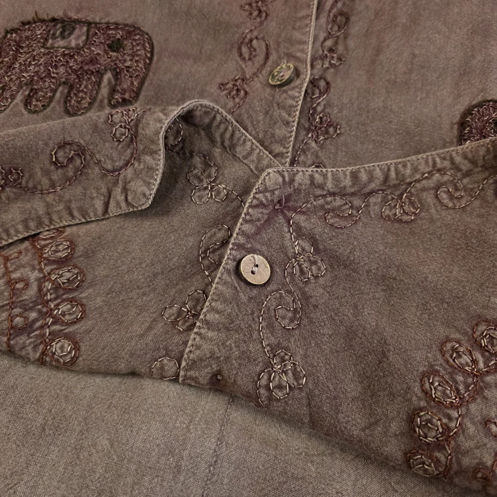 Vintage 90s Y2K Boho Hippie Embroidered Elephant Vest Rust Brown Rayon Women 2X - Picture 4 of 7